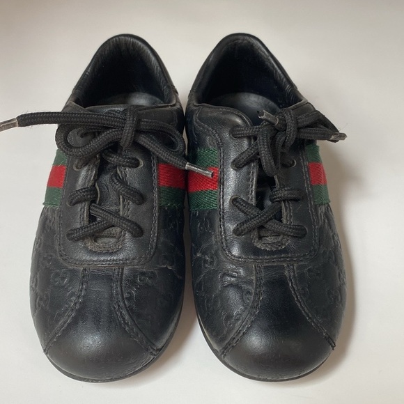 Toddler Boys Gucci Sneakers Logo Embossed Black Leather Red Green Stripe Size 23 - Picture 3 of 11
